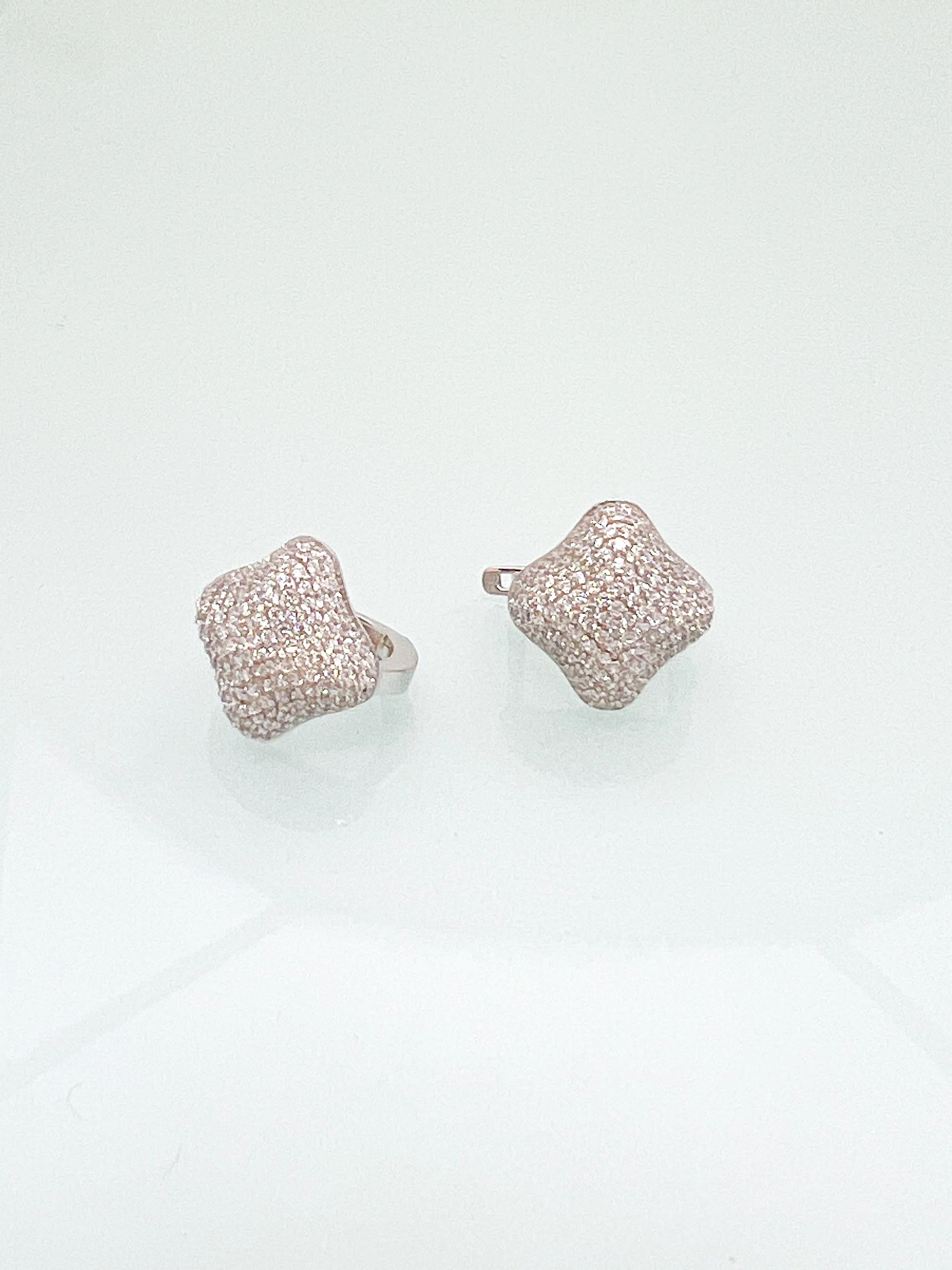 ×Ŗ××× ×Ŗ ××צר 3