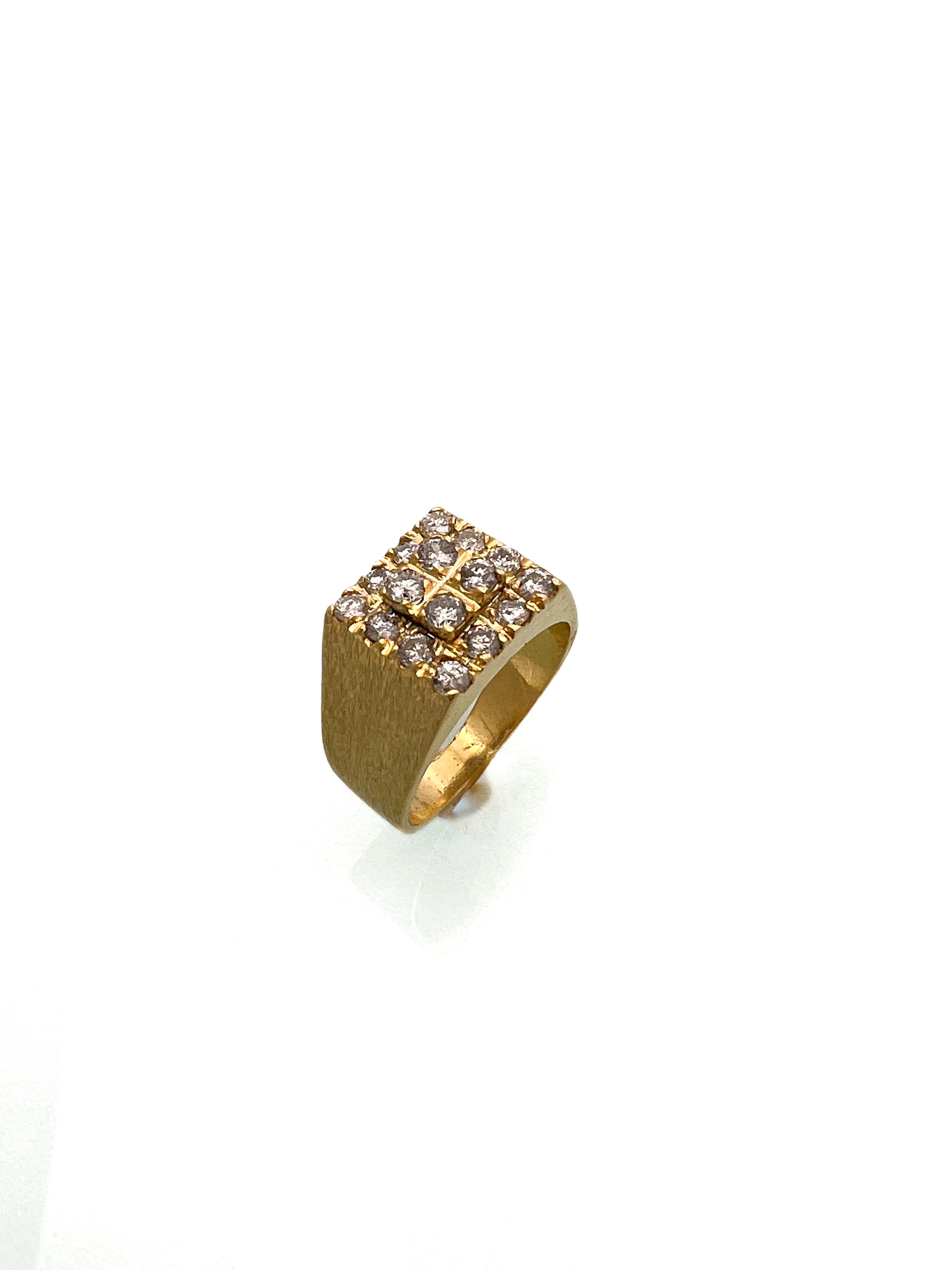 ×Ŗ××× ×Ŗ ××צר 3